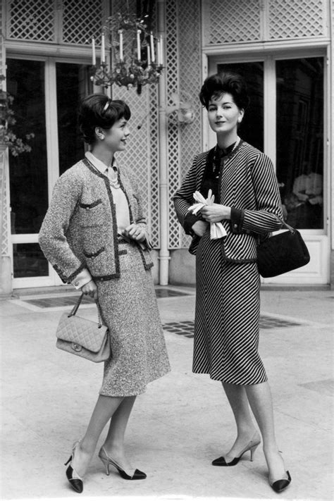 chanel tweed suits 1950s